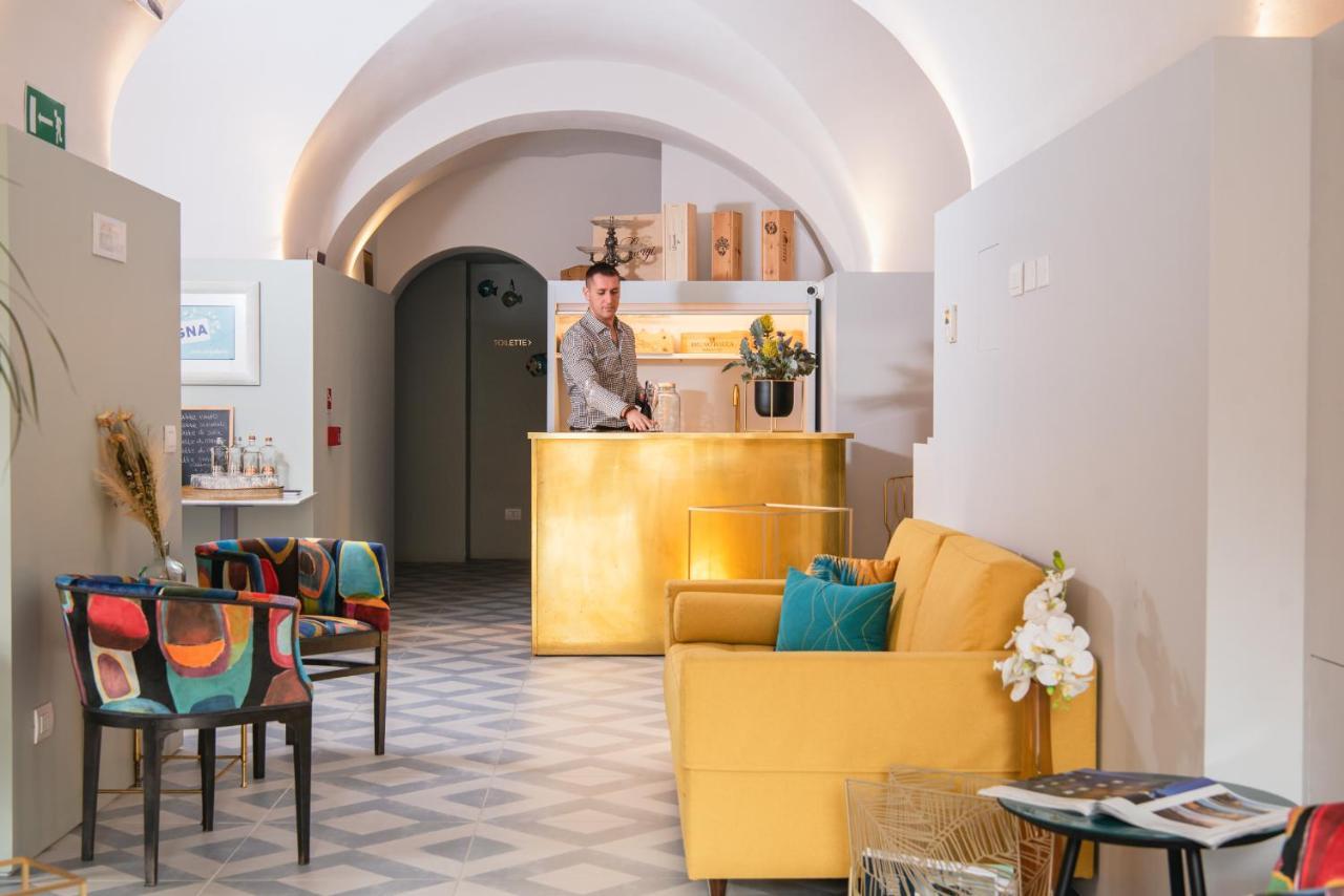 Boutique Hotel De La Ville Laigueglia Εξωτερικό φωτογραφία